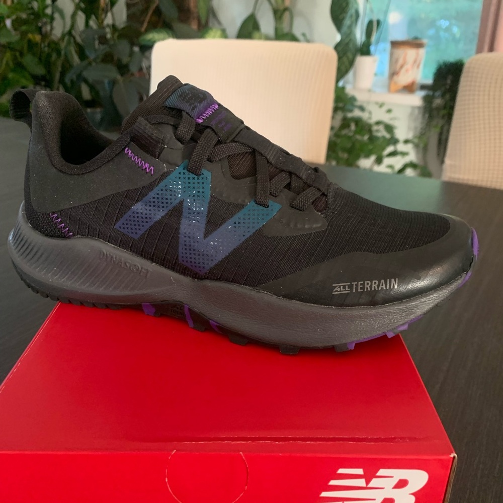 New Balance trail running sneaker, hiking sneaker